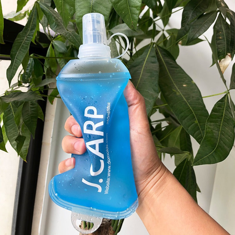 Outdoor sports cycling mountaineering water bottle, marathon running soft water bottle does not contain BPA foldable water bag