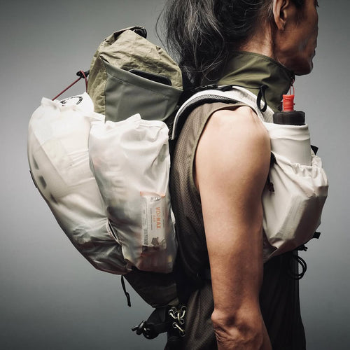 2025 new outdoor crude benzene ultra-light waterproof mountaineering trail running expansion camping bag